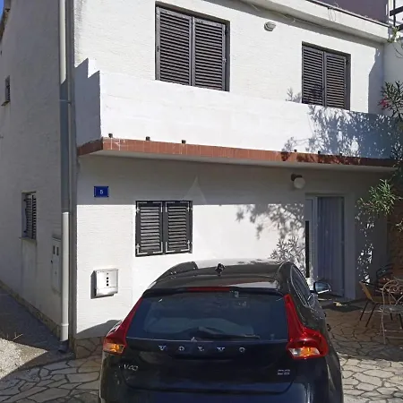 Sea Shell Apartments Vir Exterior photo